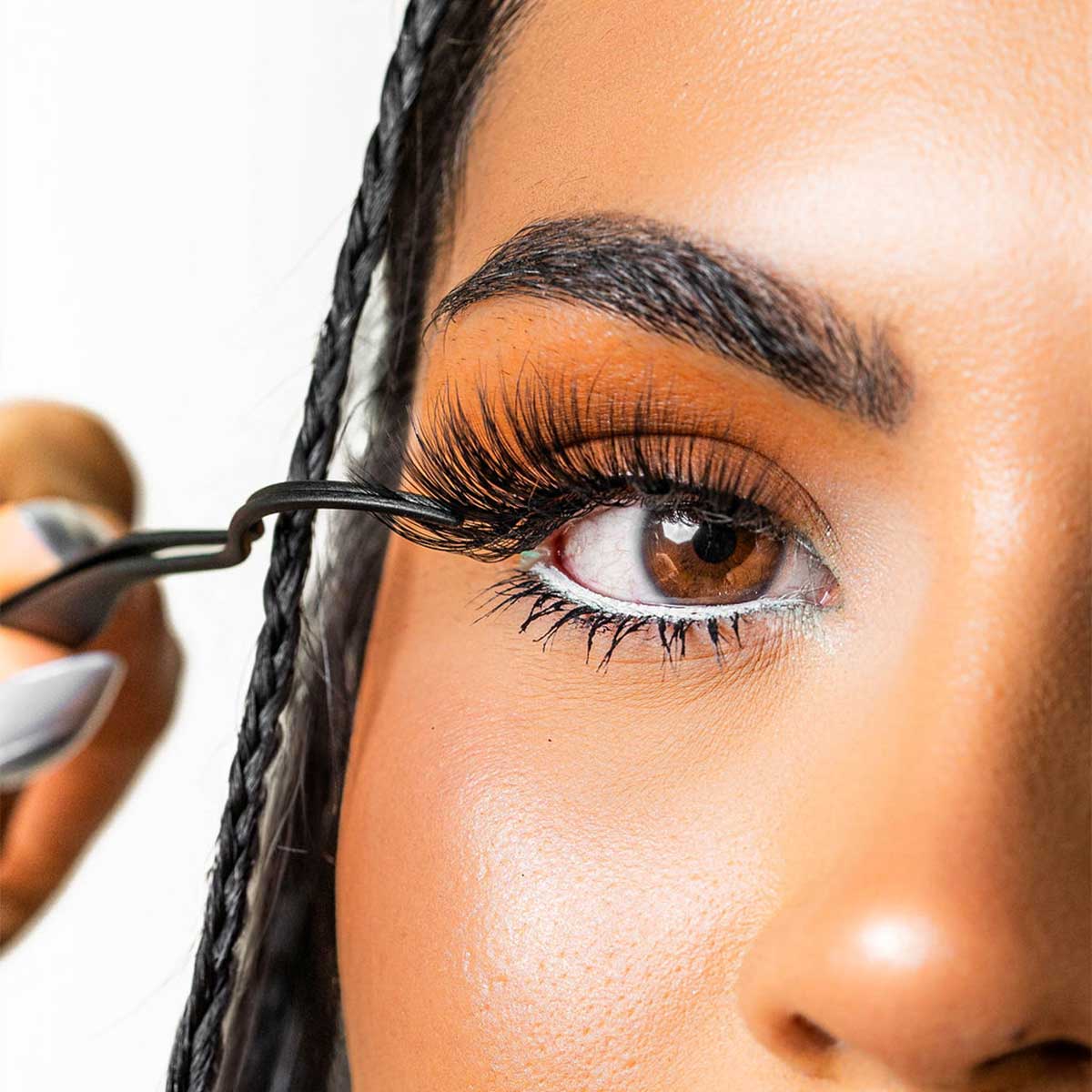 BAHIRA Color Craze “Universal” Vegan Friendly Black Nude Lash, Classic Color with a Natural Finish, Lightweight and Comfortable, Designed for an All-Day Reusable Wear