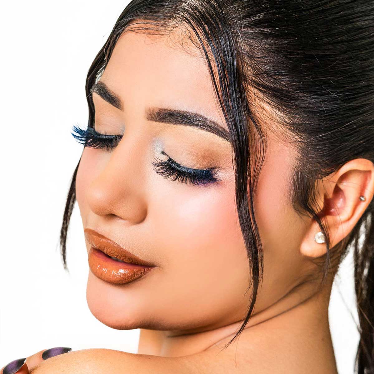 BAHIRA Color Craze “Neptune” Vegan Friendly Blue Sombré Lash, Bold Color with a Soft Ombre Transition, Lightweight and Comfortable, Designed for an All-Day Reusable Wear